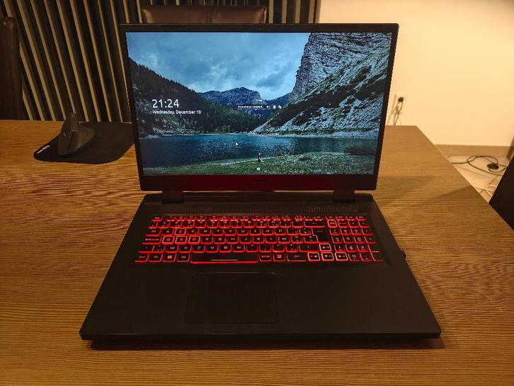 Acer Nitro 17" / 1080p / 144 Hz / i7 / Geforce RTX 4050, Informatique & Logiciels, Ordinateurs portables Windows, Comme neuf, 17 pouces ou plus