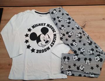 Disney pyjama Mickey Mouse (maat 128/134) beschikbaar voor biedingen