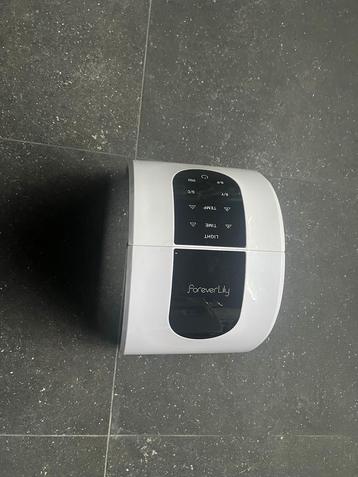 ‍️ ForeverLily Huidverzorgingsapparaat –LED & Warmtetherapie beschikbaar voor biedingen