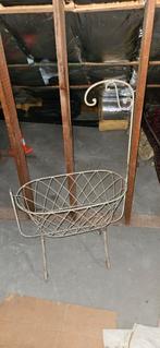 Antieke wieg, Ophalen