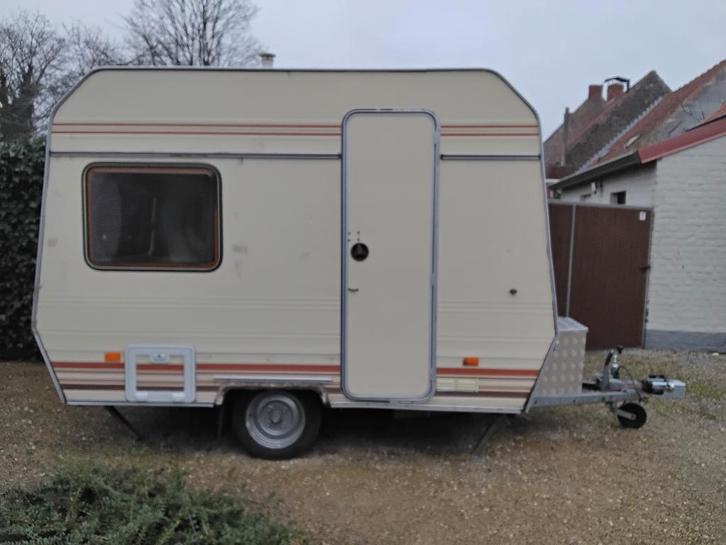 Vintage caravan jaren 80, Caravans en Kamperen, Caravans, Particulier, tot en met 3, 500 - 750 kg, Standaardzit, Overige merken