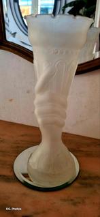 Superbe vase style Lalique, Enlèvement ou Envoi