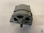 NOS Dynamo Bosch 35A 14V voor Mercedes-Benz R107 W115 W116 W, Ophalen of Verzenden, Nieuw, Mercedes-Benz