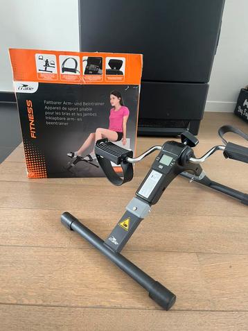 Fitness crane beentrainer beschikbaar voor biedingen