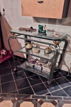 Gietijzeren trolley met 3 geslepen kristal lagen, Ophalen