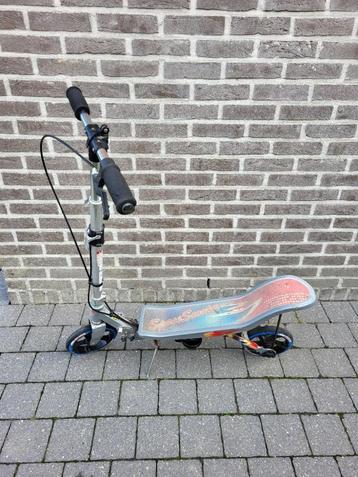 space scooter beschikbaar voor biedingen