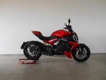 Ducati Diavel V4 beschikbaar voor biedingen