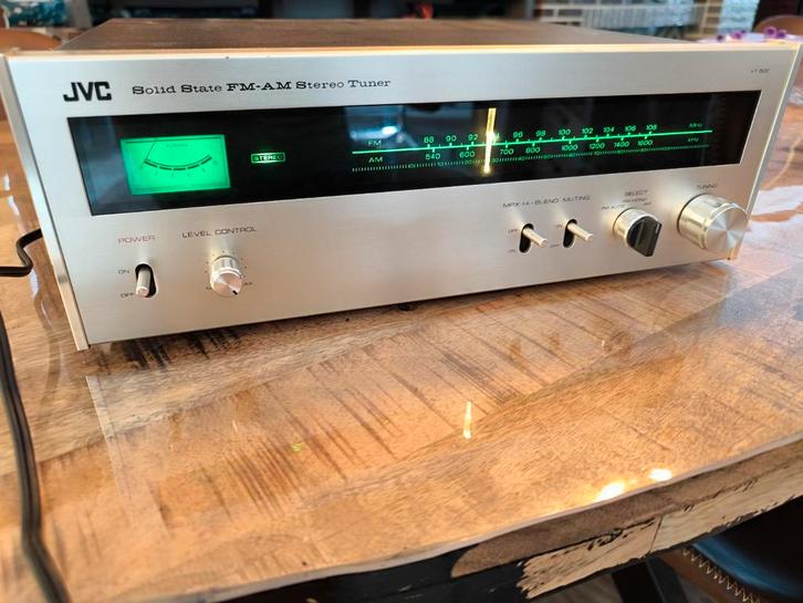 JVC VT-500  Solid State AM/FM Stereo Tuner  (1973-76), Audio, Tv en Foto, Tuners, Gebruikt, Ophalen of Verzenden