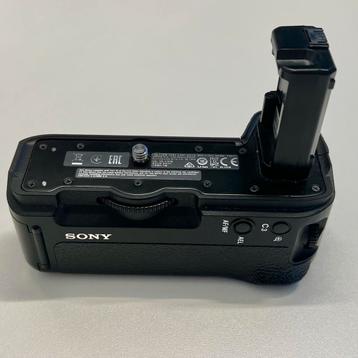 Sony VG-C2EM grip + 2 batterijen voor A7ii/A7Rii/A7Sii beschikbaar voor biedingen