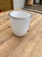 Witte glazen bloempot, Tuin en Terras, Overige materialen, Rond, Zo goed als nieuw, Tuin