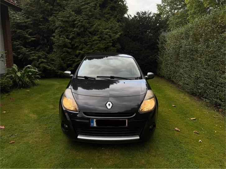 Renault Clio 1.2 Benzine, Auto's, Renault, Particulier, Clio, ABS, Airbags, Airconditioning, Alarm, Boordcomputer, Centrale vergrendeling
