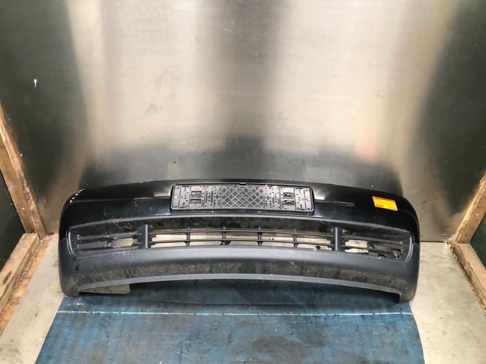 Voorbumper van een Volkswagen Lupo (L041), Auto-onderdelen, Carrosserie, Bumper, Volkswagen, Gebruikt, 3 maanden garantie, Ophalen of Verzenden