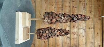 Kerstboompjes in hout  beschikbaar voor biedingen