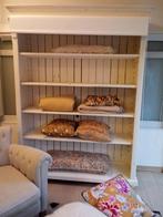 boekenkast of linnenkast met 4 leggers NU VASTE PRIJS 50, Ophalen, Met plank(en), Gebruikt, 100 tot 150 cm