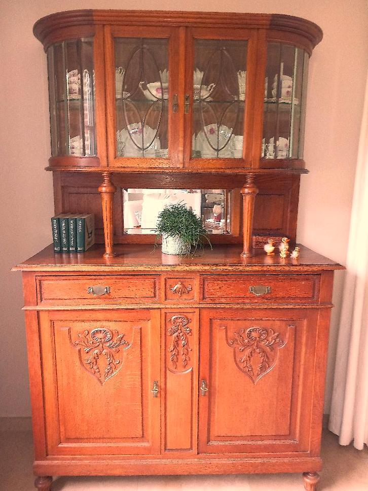 Antieke Luikse vitrinekast, Antiquités & Art, Antiquités | Meubles | Armoires, Enlèvement