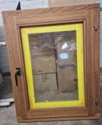 Merantie raam +/- 93X73, Doe-het-zelf en Bouw, Ophalen, Gevelraam of Ruit, Gebruikt, Minder dan 80 cm