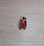PIN - FIGUURTJE - MAN MET WANDELSTOK, Verzamelen, Verzenden, Gebruikt, Figuurtje, Speldje of Pin