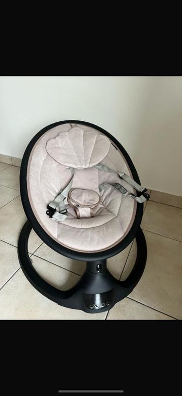Babyswing baby wipstoel met afstandsbediening beschikbaar voor biedingen
