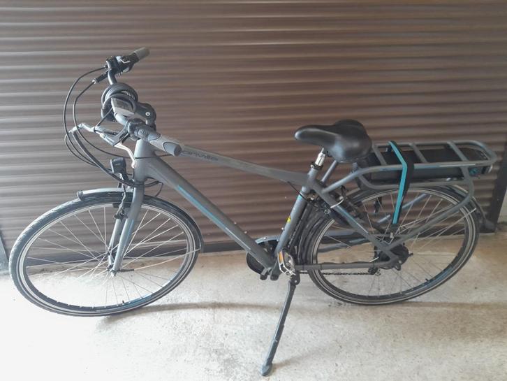 Elektrische fiets, Fietsen en Brommers, Elektrische fietsen, Zo goed als nieuw, Overige merken, 50 km per accu of meer, Ophalen