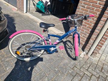 Meisjes fiets Btwin original, Fietsen en Brommers, Ophalen, Zo goed als nieuw