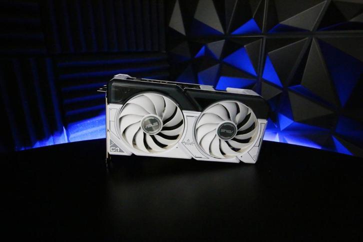 ASUS Dual Geforce RTX 4060 TI White Edition, Computers en Software, Videokaarten, Zo goed als nieuw, Nvidia, PCI, GDDR6, HDMI