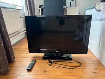 Tv lg, werkt perfect beschikbaar voor biedingen