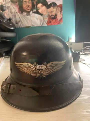 Duitse luftshuft helm ww2  beschikbaar voor biedingen