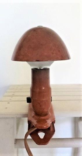 Hergil bakeliet bureaulampje leeslampje klemlampje (1), Antiek en Kunst, Antiek | Verlichting, Ophalen