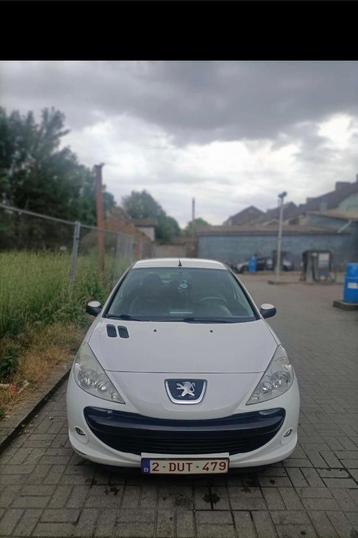 Peugeot 206+ 1.1i Benzine met Keuring voor Verkoop en Carpas