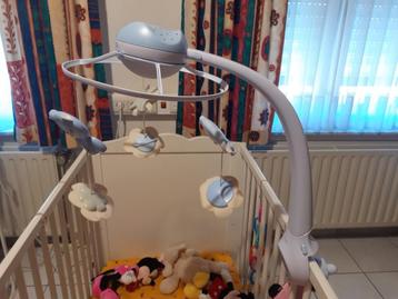 Babybed Mobiel beschikbaar voor biedingen