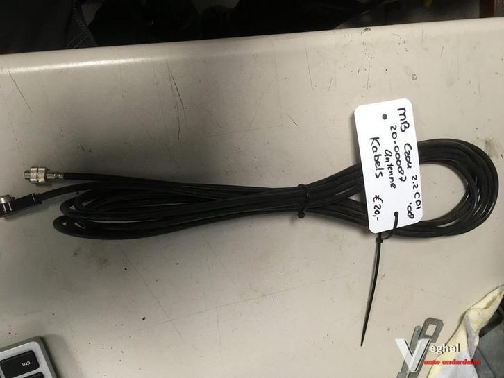 Mercedes C204 '08 antennekabel, Auto diversen, Autoradio's, Ophalen of Verzenden