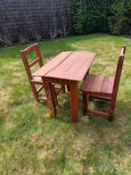 Houten kindertafeltje + 2 stoeltjes, Kinderen en Baby's, Kinderkamer | Tafels en Stoelen, Zo goed als nieuw, Ophalen