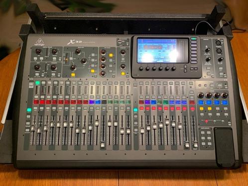 Behringer X32 + flightcase, Muziek en Instrumenten, Mengpanelen, Zo goed als nieuw, 20 kanalen of meer, Ophalen