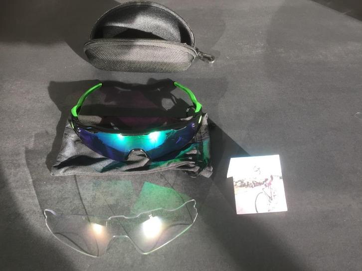 Fietsbrillen - Sportbrillen, Handtassen en Accessoires, Zonnebrillen en Brillen | Heren, Nieuw, Zonnebril, Oakley, Wit, Ophalen of Verzenden