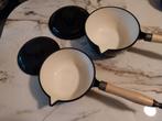 HELEMAAL NIEUW NOOIT GEBRUIKT IN GIETIJZER  ( prijs voor 2), Huis en Inrichting, Keuken | Potten en Pannen, Ophalen of Verzenden