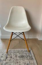 Eames plastic chair VITRA, Ophalen, Gebruikt, Wit, Eén