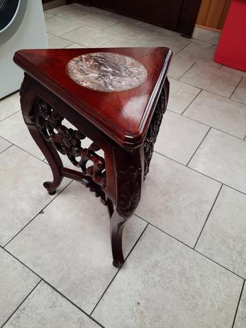 bijzet tafeltje disponible aux enchères