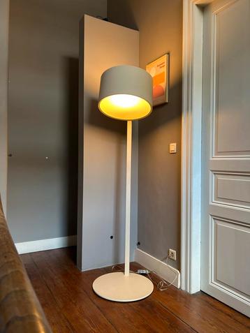 Staande Lamp - Lirio by Philips “Balanza” | IF Design Award, Enlèvement, Comme neuf, Métal, Minimalisme