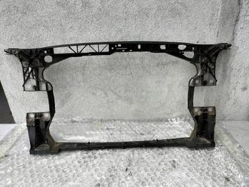 AUDI A4 B9 VOORSTE RIEM 8W0805594 beschikbaar voor biedingen