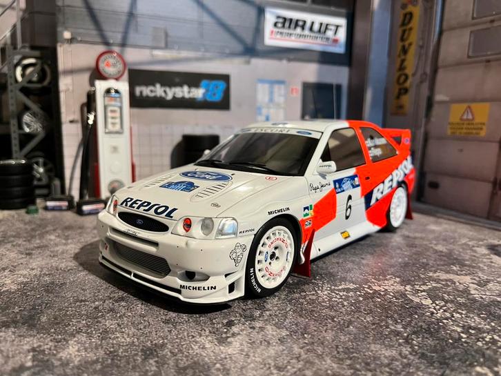 1:18 Ford escort Kankkunen 1997 - nieuw in de doos, Hobby en Vrije tijd, Modelauto's | 1:18, Zo goed als nieuw, Auto, Ophalen of Verzenden