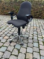 Bureau stoelen 2 grote, 3 minder groot, Huis en Inrichting, Bureaustoelen, Ophalen, Zo goed als nieuw