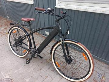 Mooie elektrische herenfiets  met slechts 600km !! beschikbaar voor biedingen