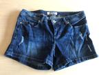 Only donkerblauwe jeansshort 1 x gedragen in heel goed staat, Kleding | Dames, Spijkerbroeken en Jeans, Blauw, W30 - W32 (confectie 38/40)