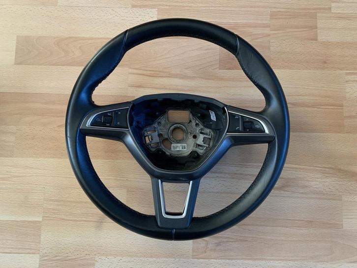 Stuurwiel Leer Skoda Fabia en Skoda Rapid vanaf 2012 stuur, Auto-onderdelen, Besturing, Skoda, Gebruikt, Ophalen of Verzenden