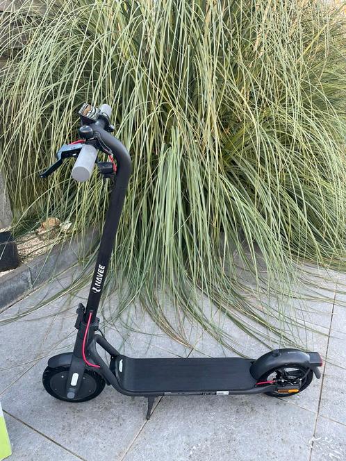 E-Step Navee V40 als nieuw met gerantie, Fietsen en Brommers, Steps, Zo goed als nieuw, Elektrische step (E-scooter), Ophalen