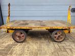 Oude industriële transportkar van gietijzer salontafel tafel, Huis en Inrichting, 50 tot 100 cm, Minder dan 50 cm, 150 tot 200 cm