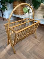 Rotan / bamboe boekenrek - rek - tijdschriften, Huis en Inrichting, Ophalen of Verzenden