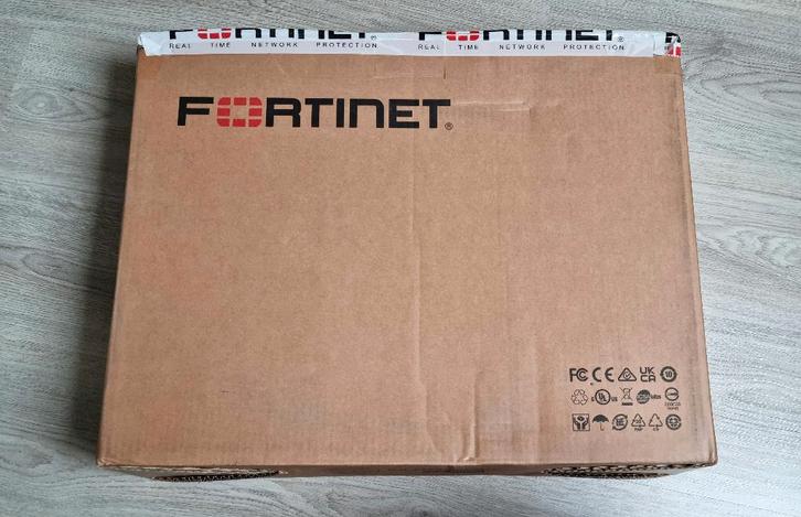 Fortinet FortiGate FG-100F Firewall, Informatique & Logiciels, Routeurs & Modems, Neuf, Enlèvement ou Envoi