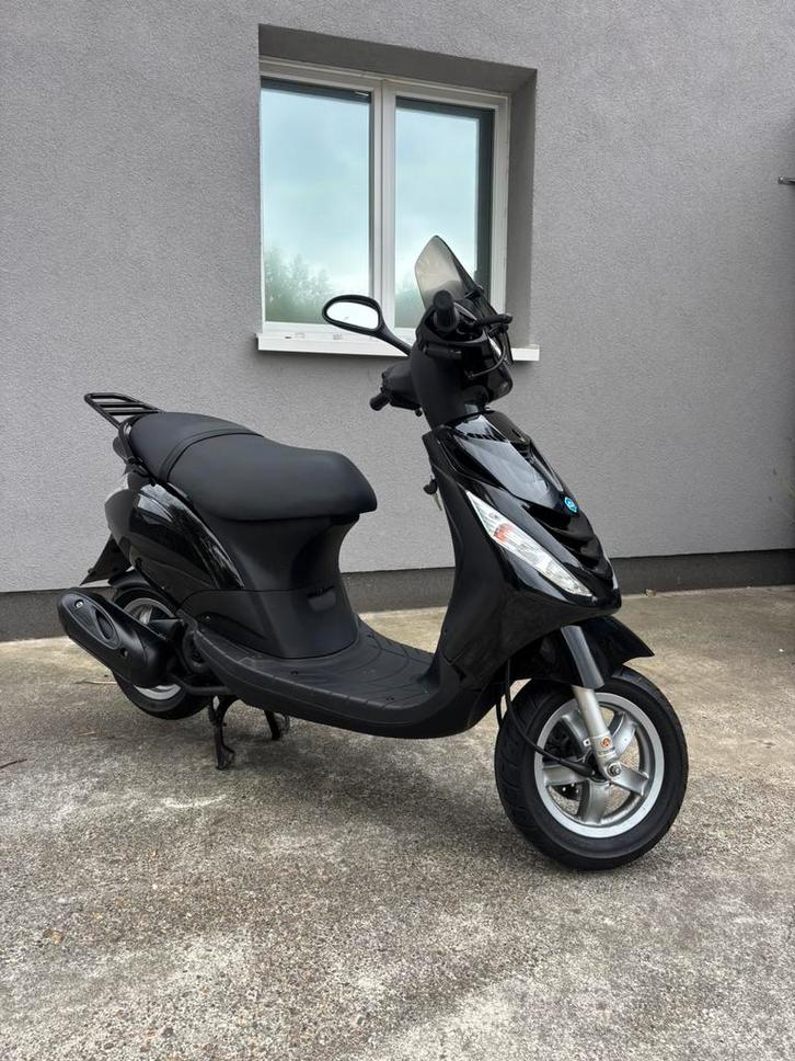 Piaggio Zip B-Klasse 50cc 4t2v, Fietsen en Brommers, Scooters | Piaggio, Zo goed als nieuw, Zip, Klasse B (45 km/u), Benzine, Ophalen of Verzenden