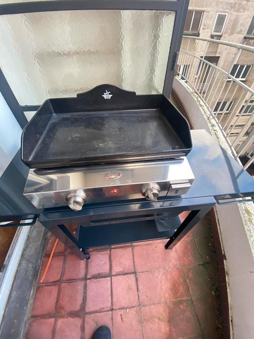 Plancha en fonte au gaz des forges d’Adour avec table, Jardin & Terrasse, Barbecues à gaz, Comme neuf